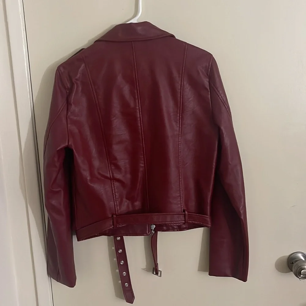 Burgundy leather Jacket - Picture 2 of 2